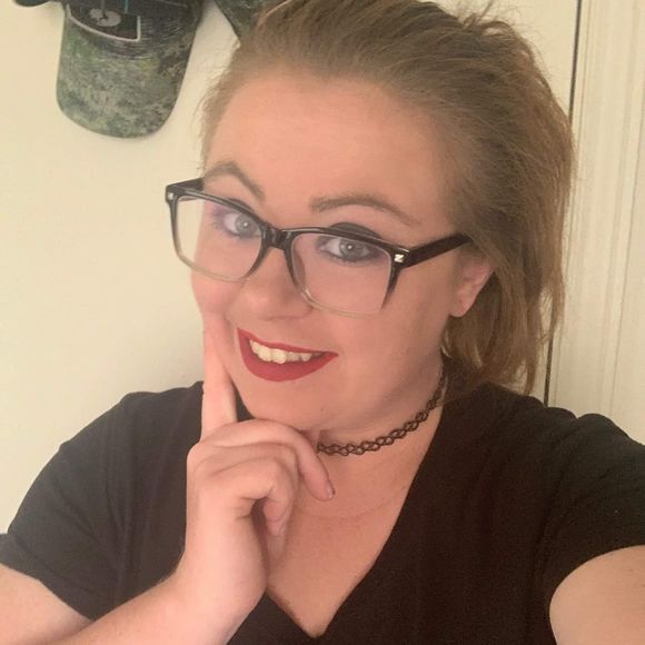 Meet your Posher, Bree - Picture 1 of 1